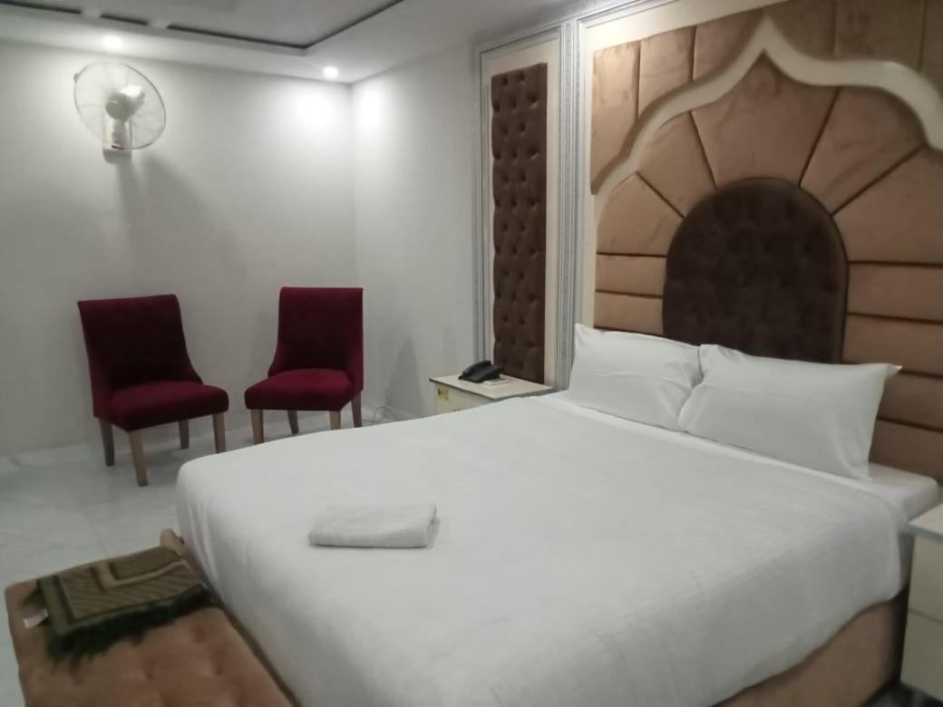 Relax Inn ラホール エクステリア 写真